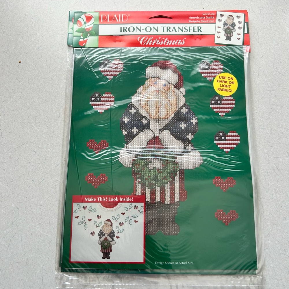 Christmas Iron-On Transfer with Santa Design/ embossing tool for fabric.‎